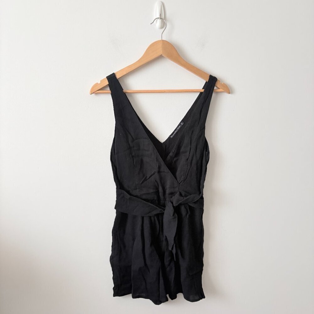 Abercrombie & Fitch Gauze Tie Front Sleeveless Romper Black Size Small